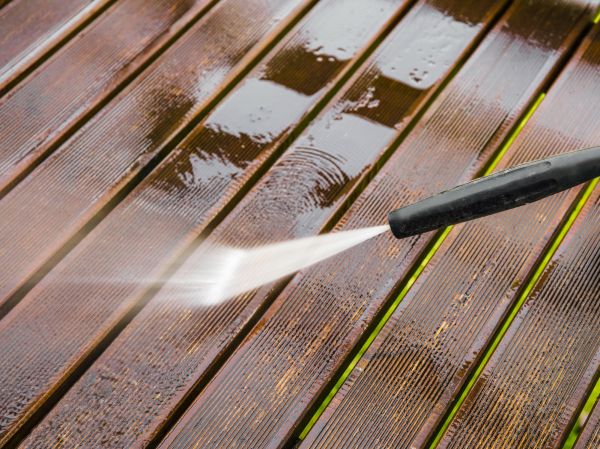 Deck Pressure Washing in Peoria